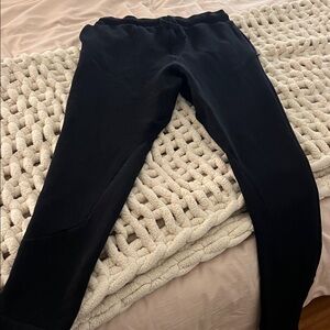 MENS ALO Black Jogger Pants